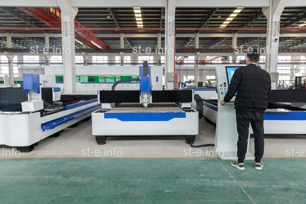 ЛАЗЕРНЫЙ СТАНОК ДЛЯ РЕЗКИ МЕТАЛЛА ST-6020R (6000*2000мм) 6kWt RAYCUS - st-e.info - Дзержинск